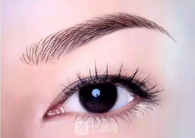 種植眉毛，誰(shuí)說(shuō)男的不能做啊。。。