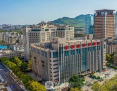 南京哪家三甲醫(yī)院做雙眼